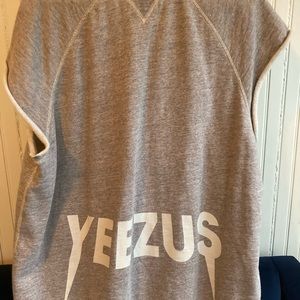 YEEZUS TOUR sleeveless sweatshirt